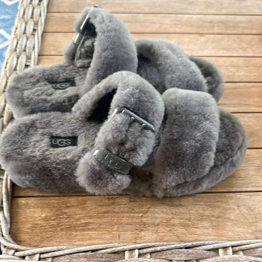 UGG (WMNS) UGG Fuzz Yeah 'Grey' 1104662-CHRC 9
